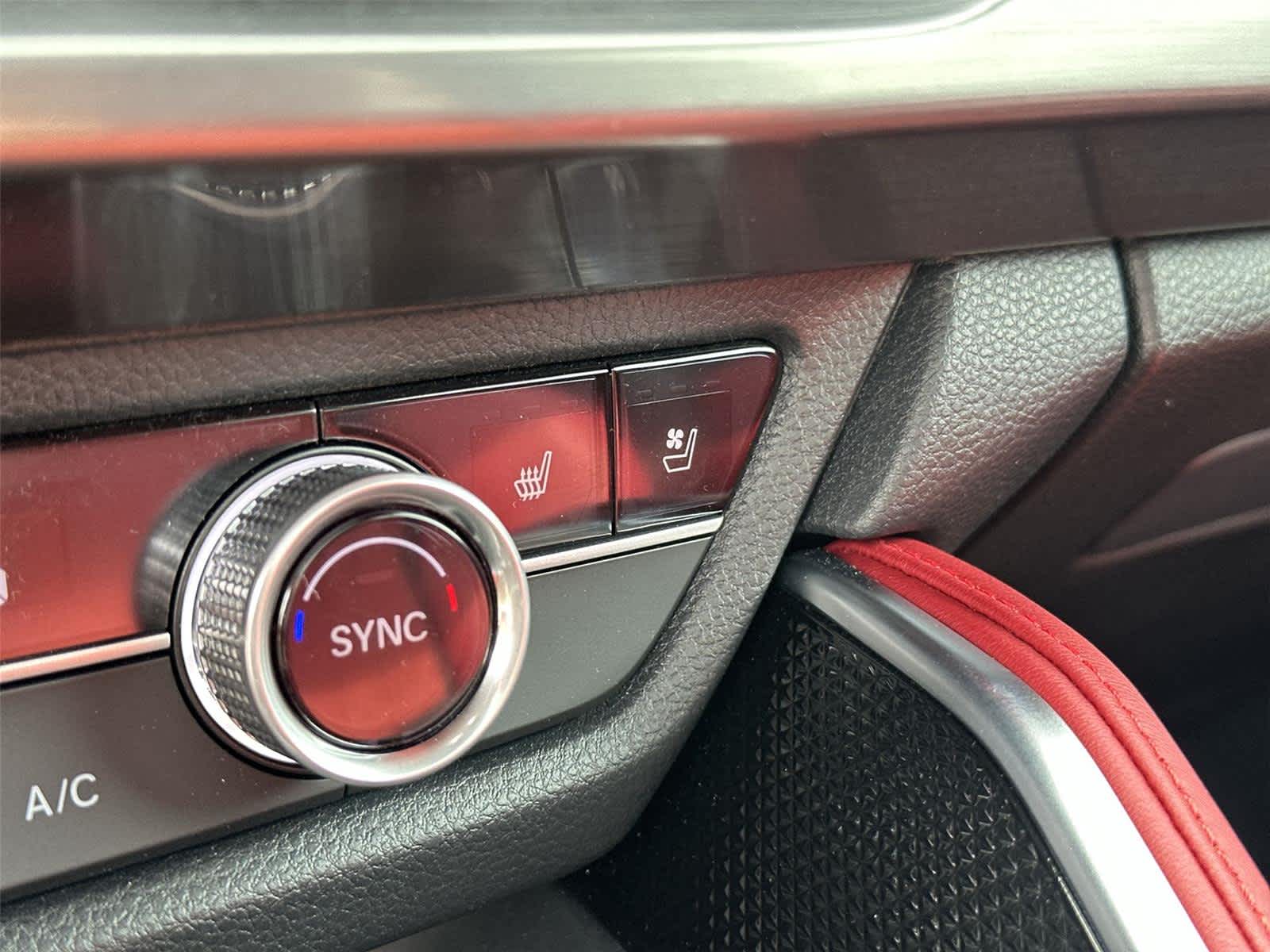 Thumbnail: 2025 Acura ADX - 26