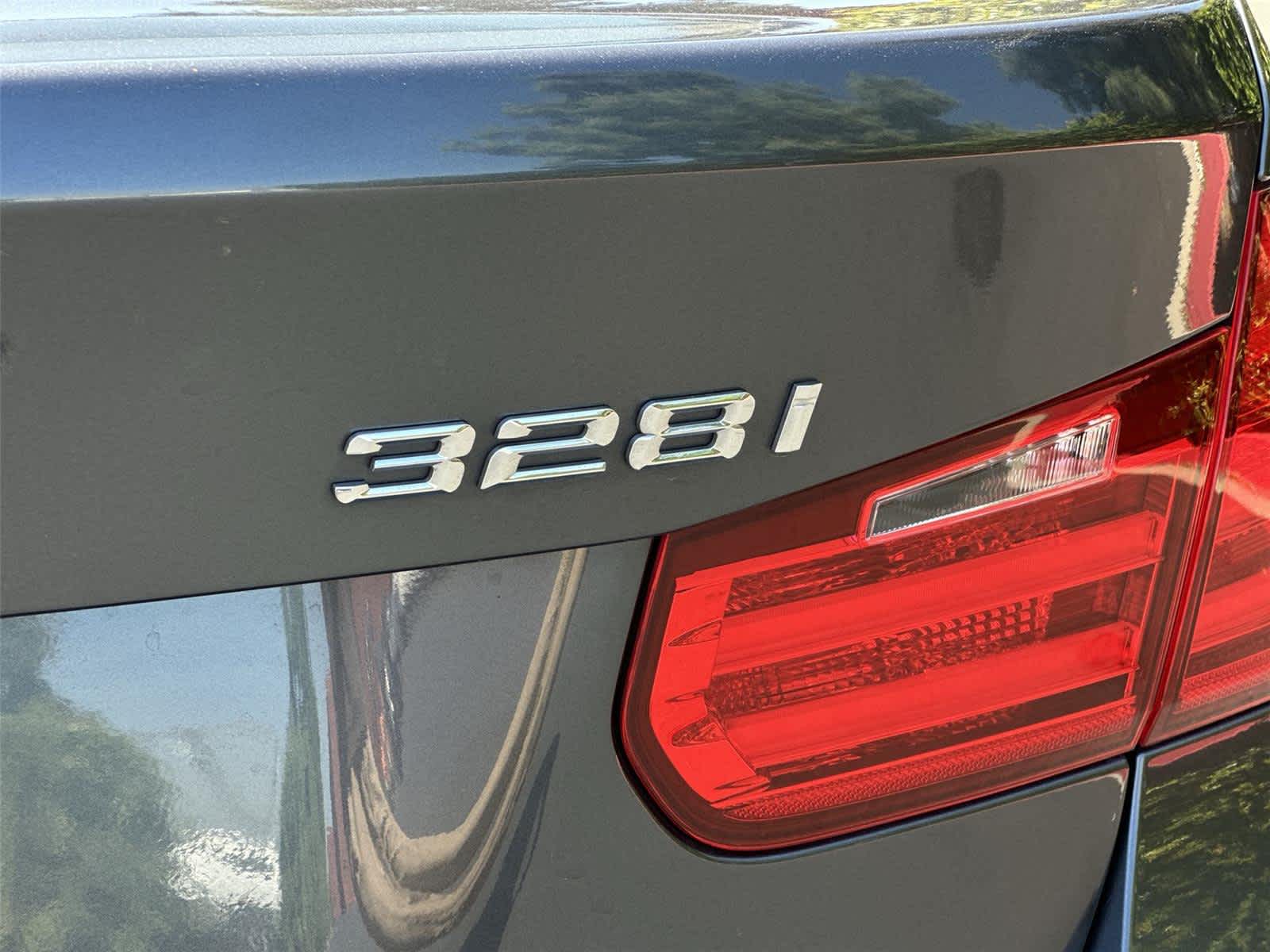 Thumbnail: 2015 BMW 3 Series - 7