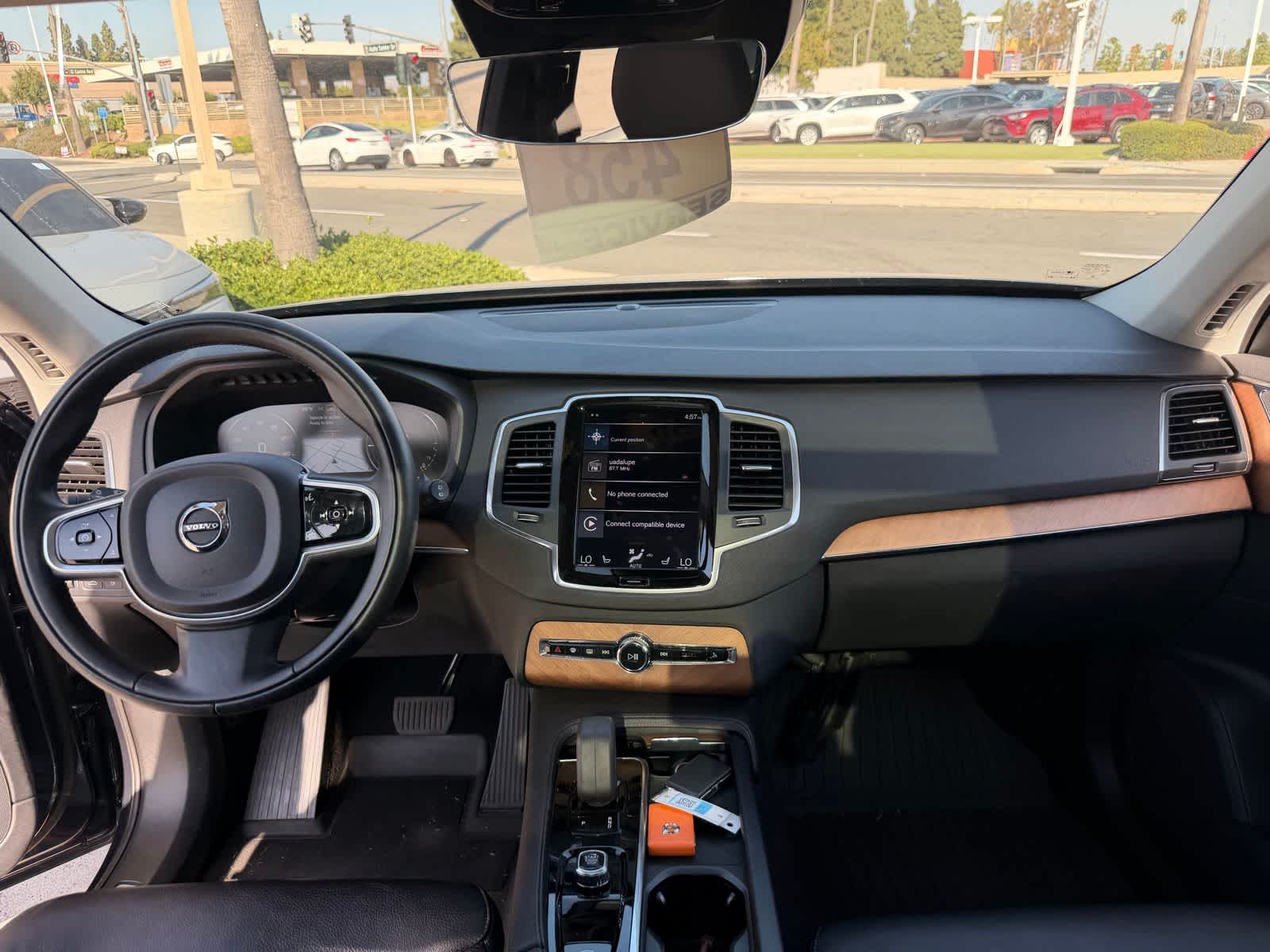 Thumbnail: 2022 Volvo XC90 - 17