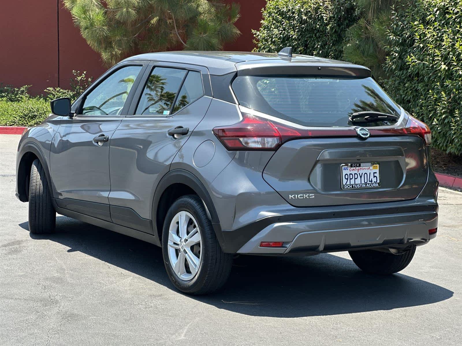 Thumbnail: 2021 Nissan Kicks - 4