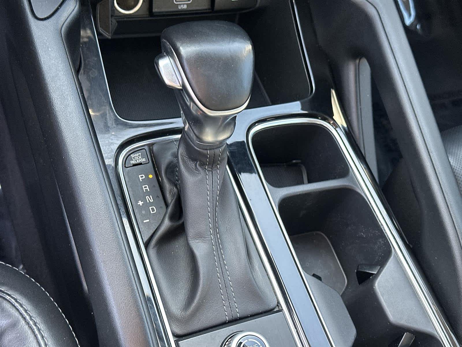 Thumbnail: 2020 Kia Telluride - 17