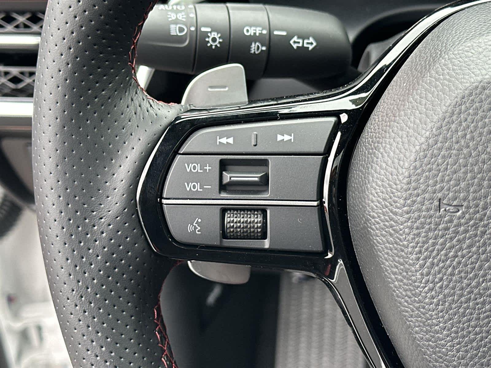 Thumbnail: 2025 Acura ADX - 23