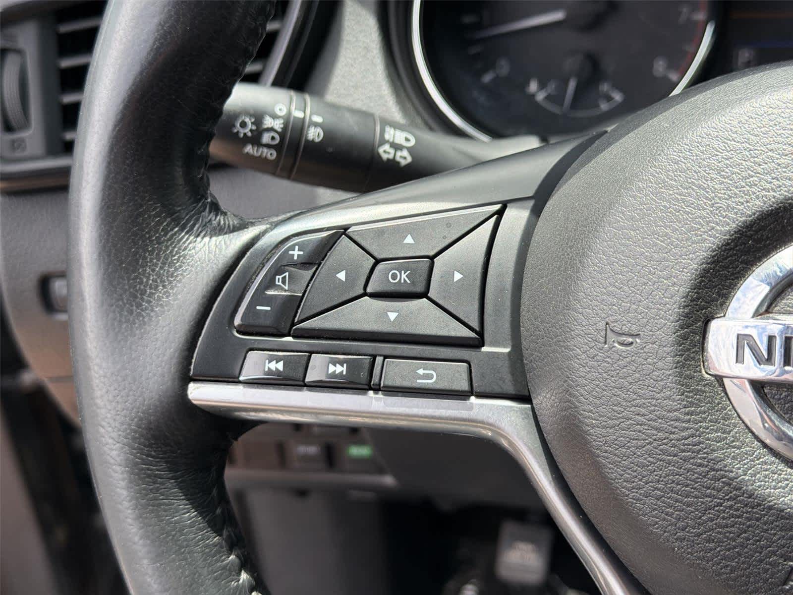 Thumbnail: 2018 Nissan Rogue - 34