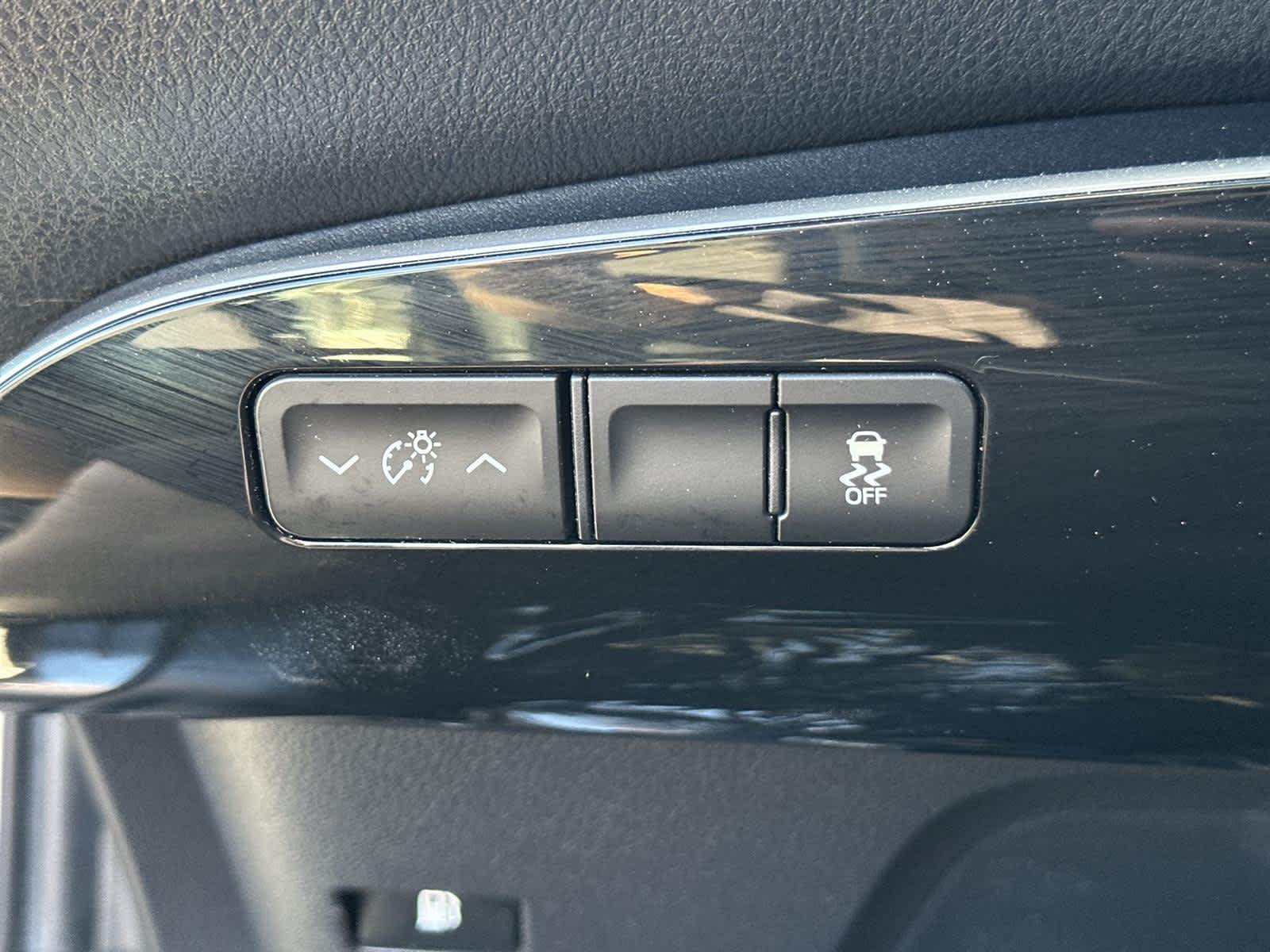 Thumbnail: 2016 Toyota Prius - 29