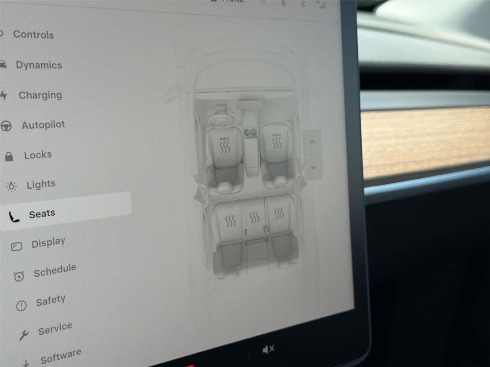 Thumbnail: 2025 Tesla Model Y - 37
