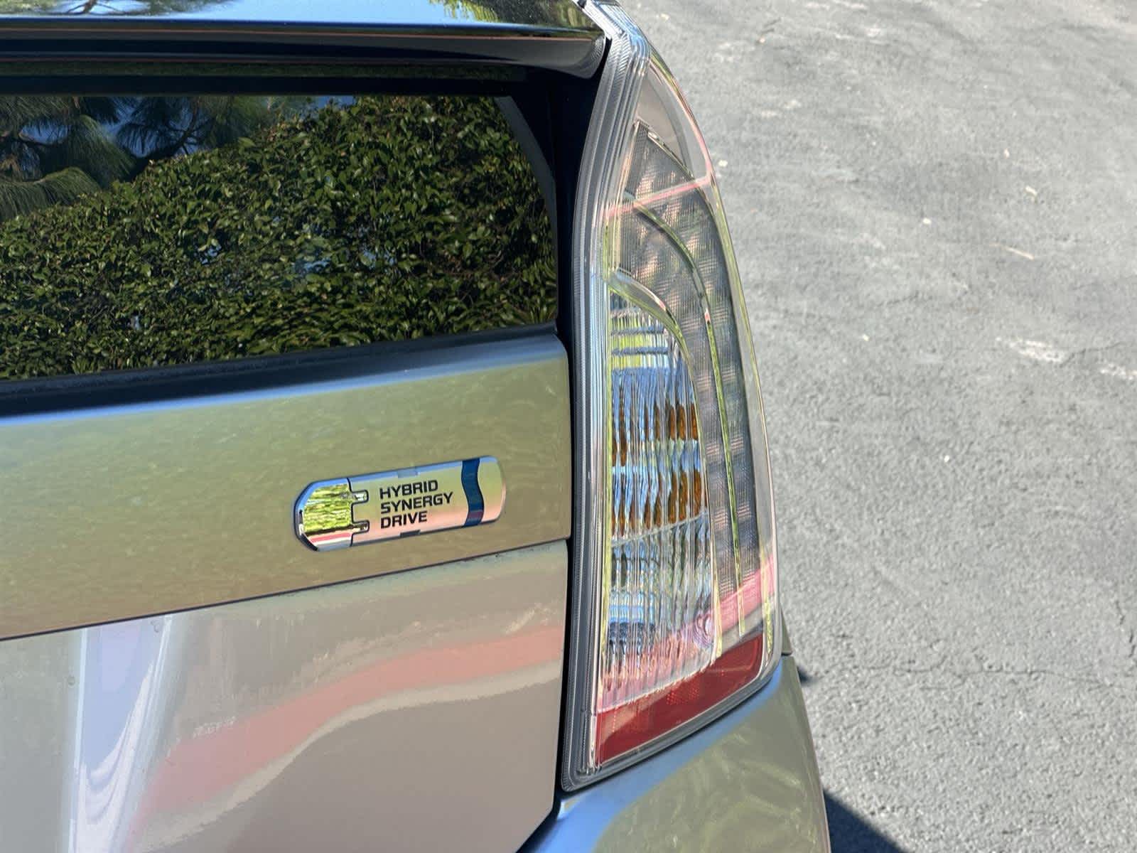 Thumbnail: 2015 Toyota Prius - 7