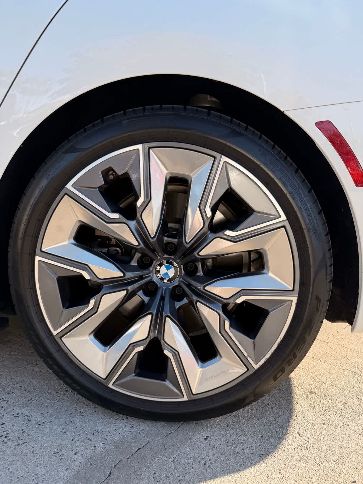 Thumbnail: 2025 BMW i7 - 22