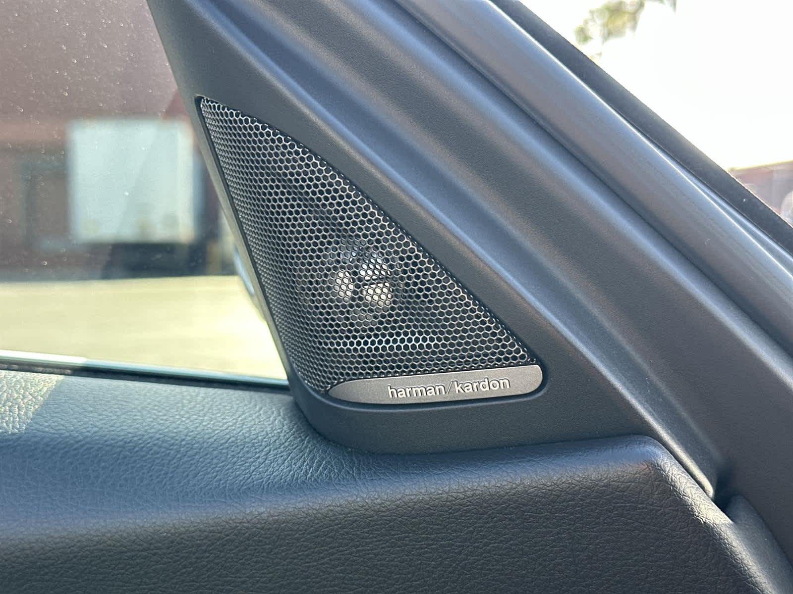 Thumbnail: 2017 BMW 3 Series - 31