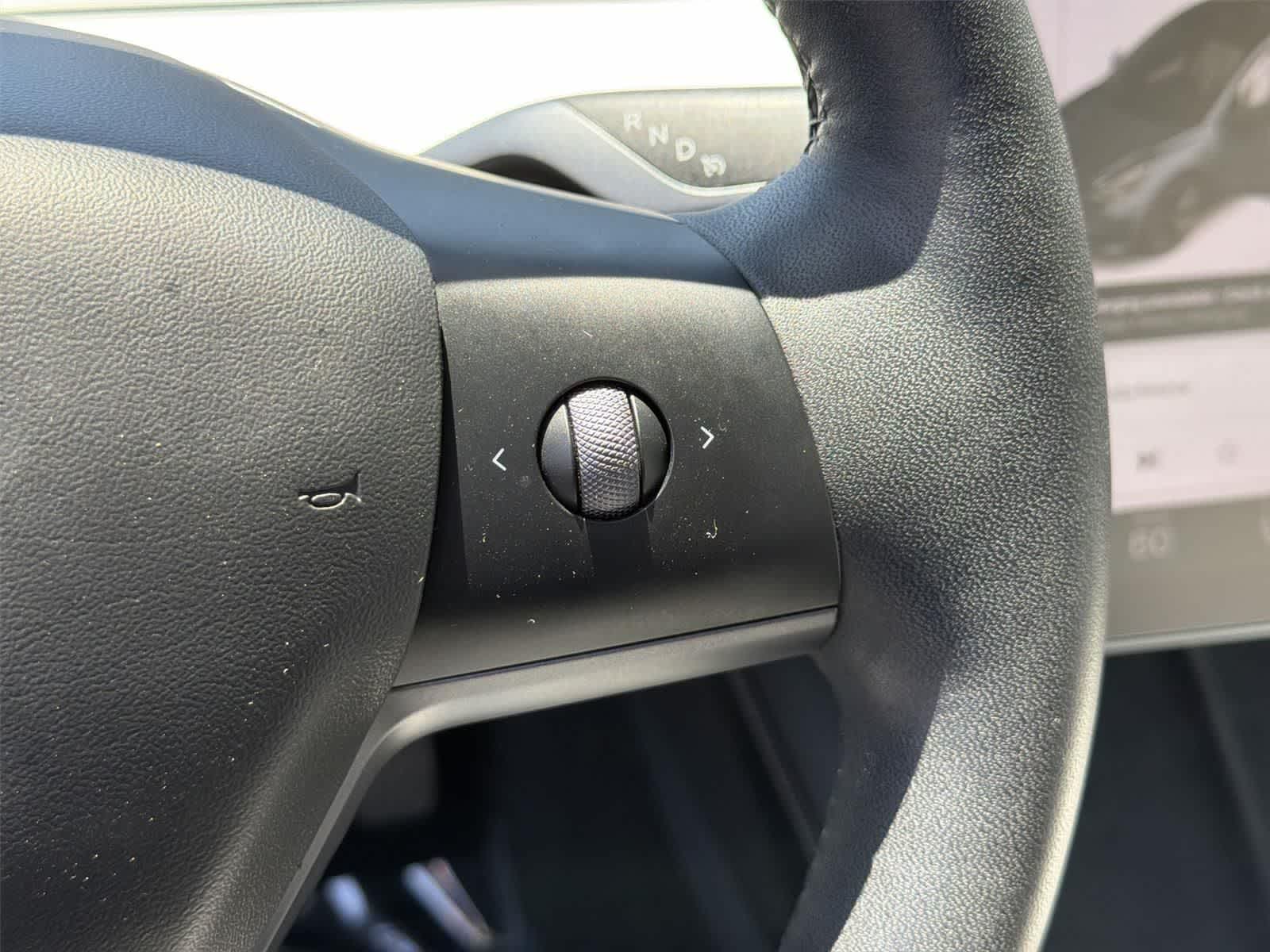 Thumbnail: 2022 Tesla Model 3 - 36