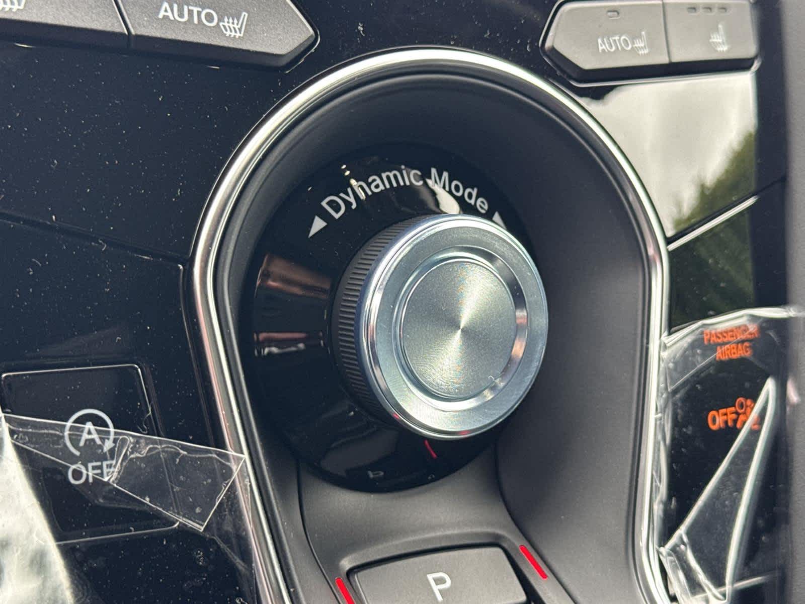 Thumbnail: 2025 Acura RDX - 28