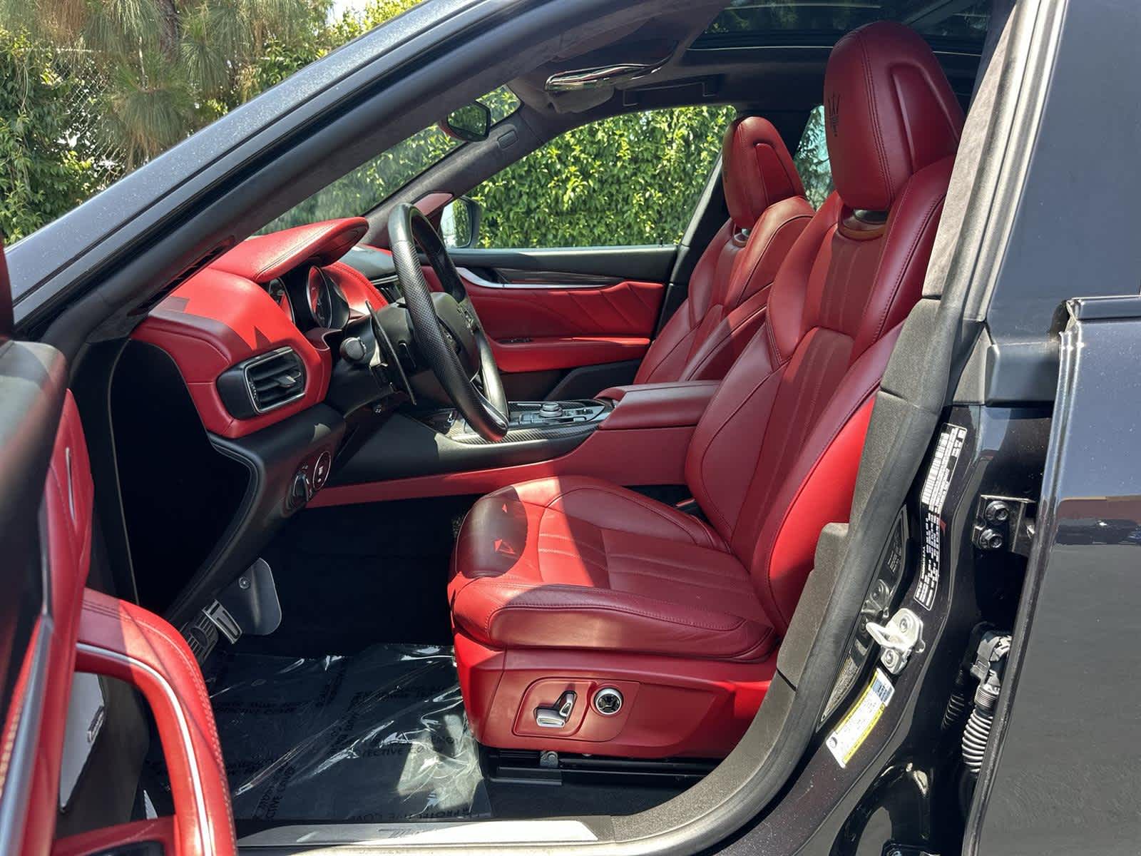 Thumbnail: 2021 Maserati Levante - 11