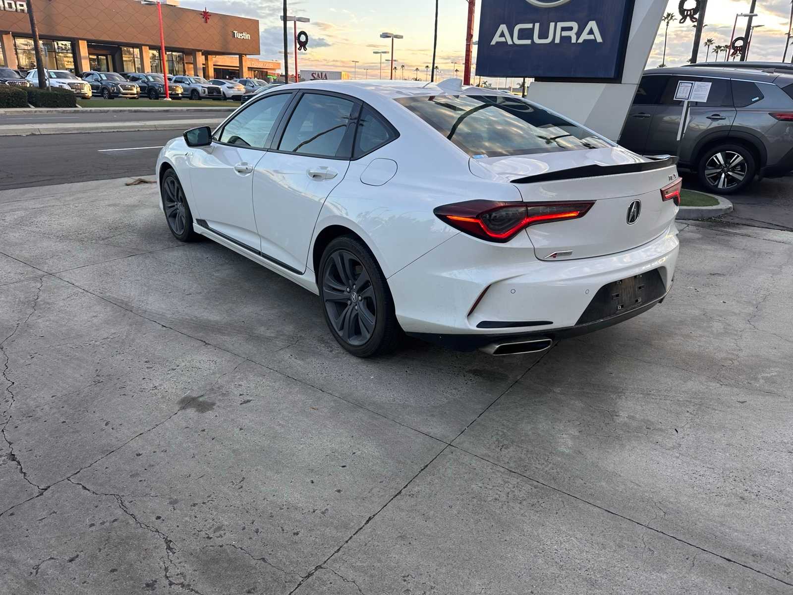 Thumbnail: 2022 Acura TLX - 3
