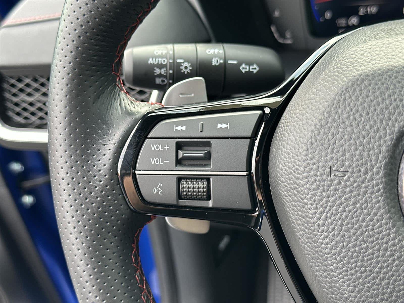 Thumbnail: 2025 Acura ADX - 24