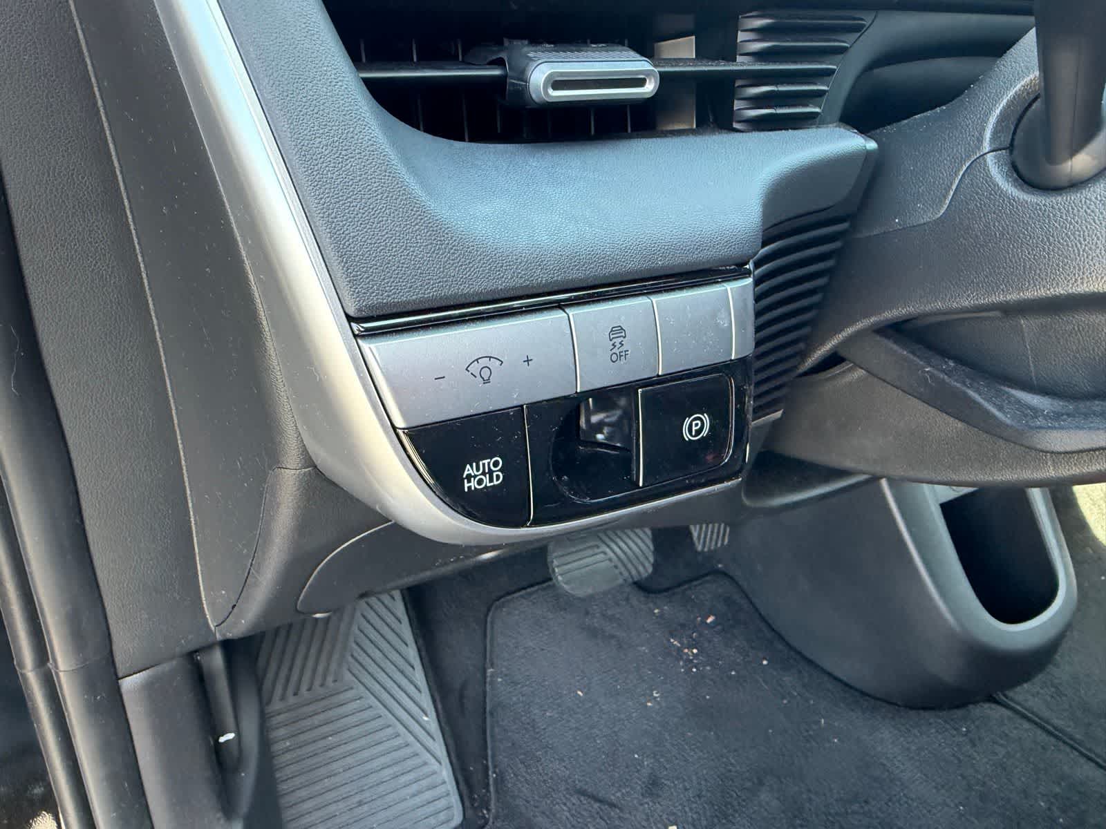 Thumbnail: 2024 Hyundai Ioniq 5 - 10