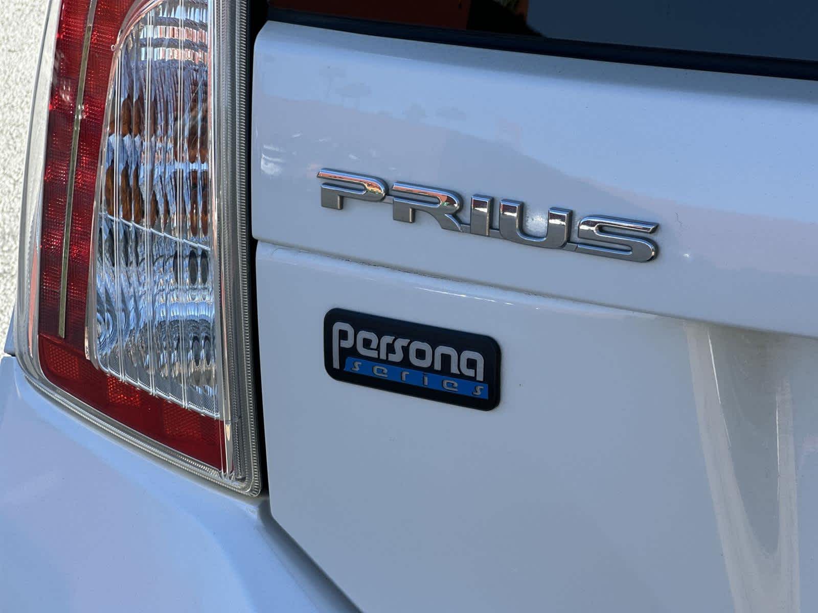 Thumbnail: 2013 Toyota Prius - 7