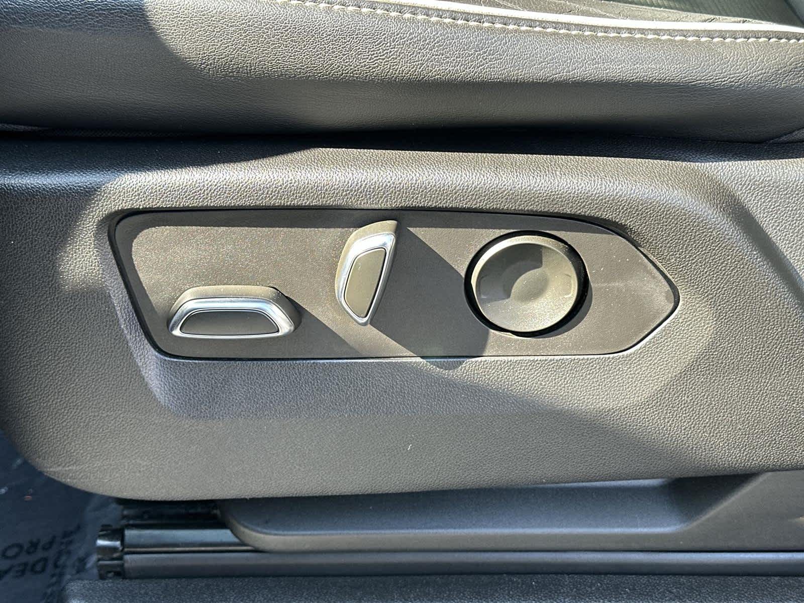 Thumbnail: 2023 Cadillac Escalade - 23