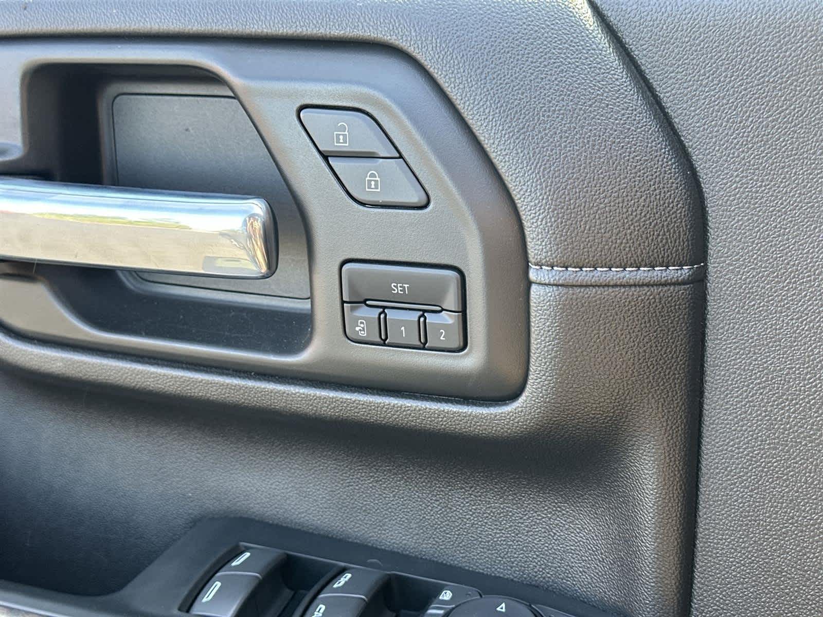 Thumbnail: 2023 GMC Sierra 2500 - 29