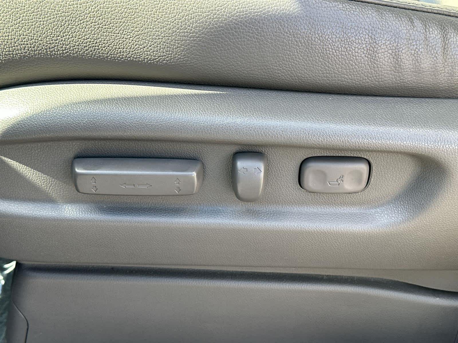 Thumbnail: 2015 Honda Odyssey - 22