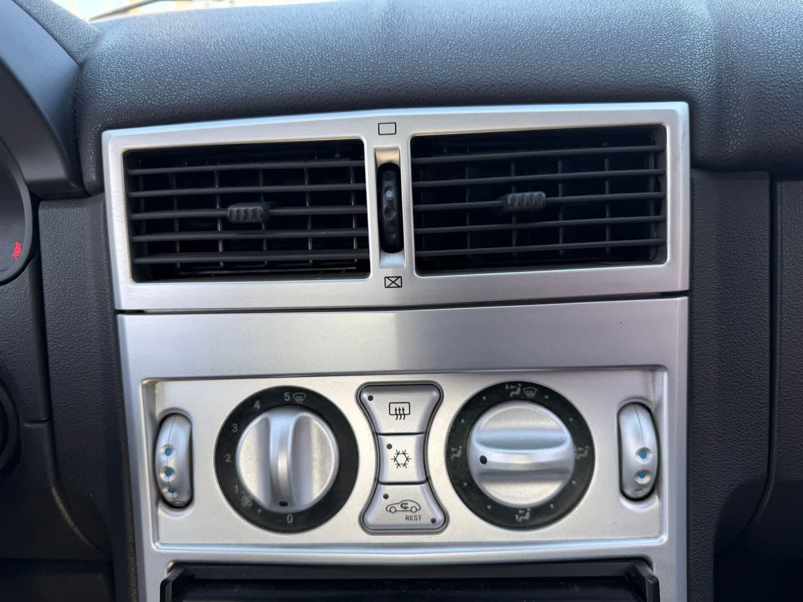 Thumbnail: 2005 Chrysler Crossfire - 9