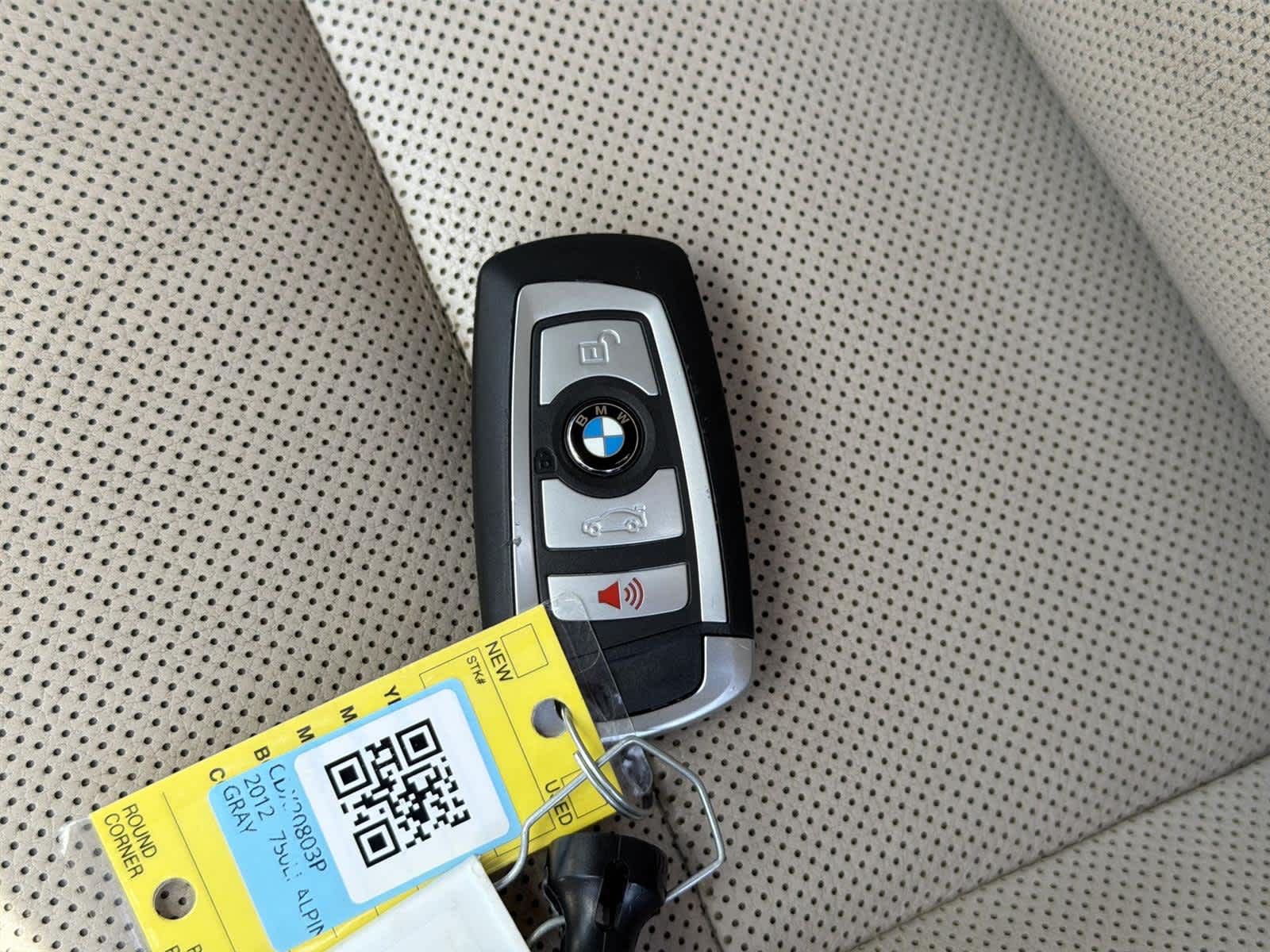 Thumbnail: 2012 BMW 7 Series - 21