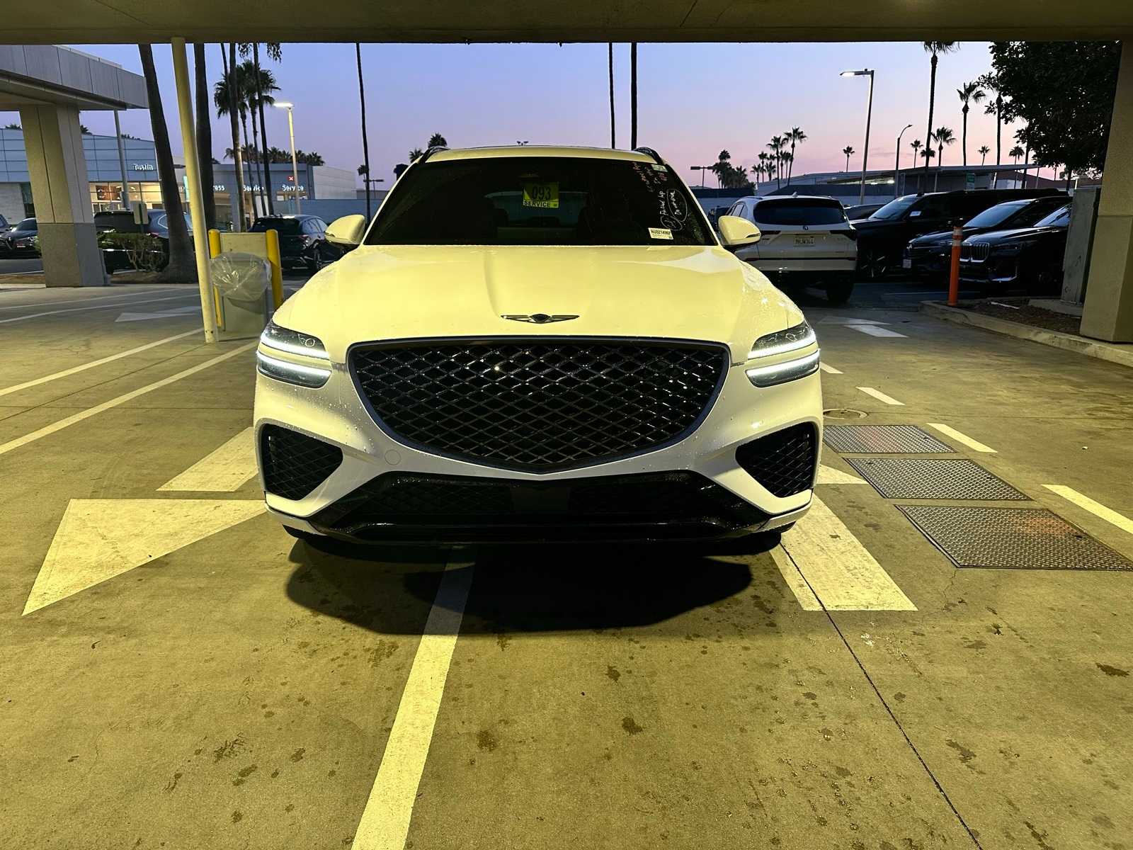Thumbnail: 2022 Genesis GV70 - 8