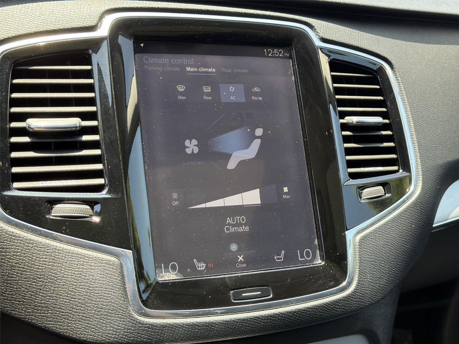 Thumbnail: 2016 Volvo XC90 - 37