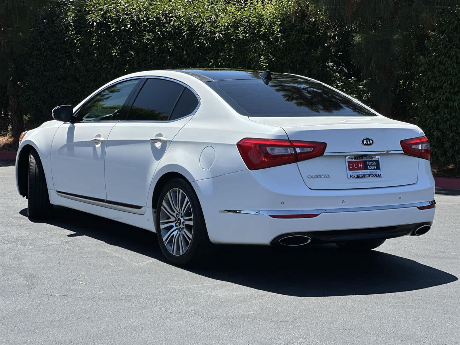 Thumbnail: 2016 Kia Cadenza - 4