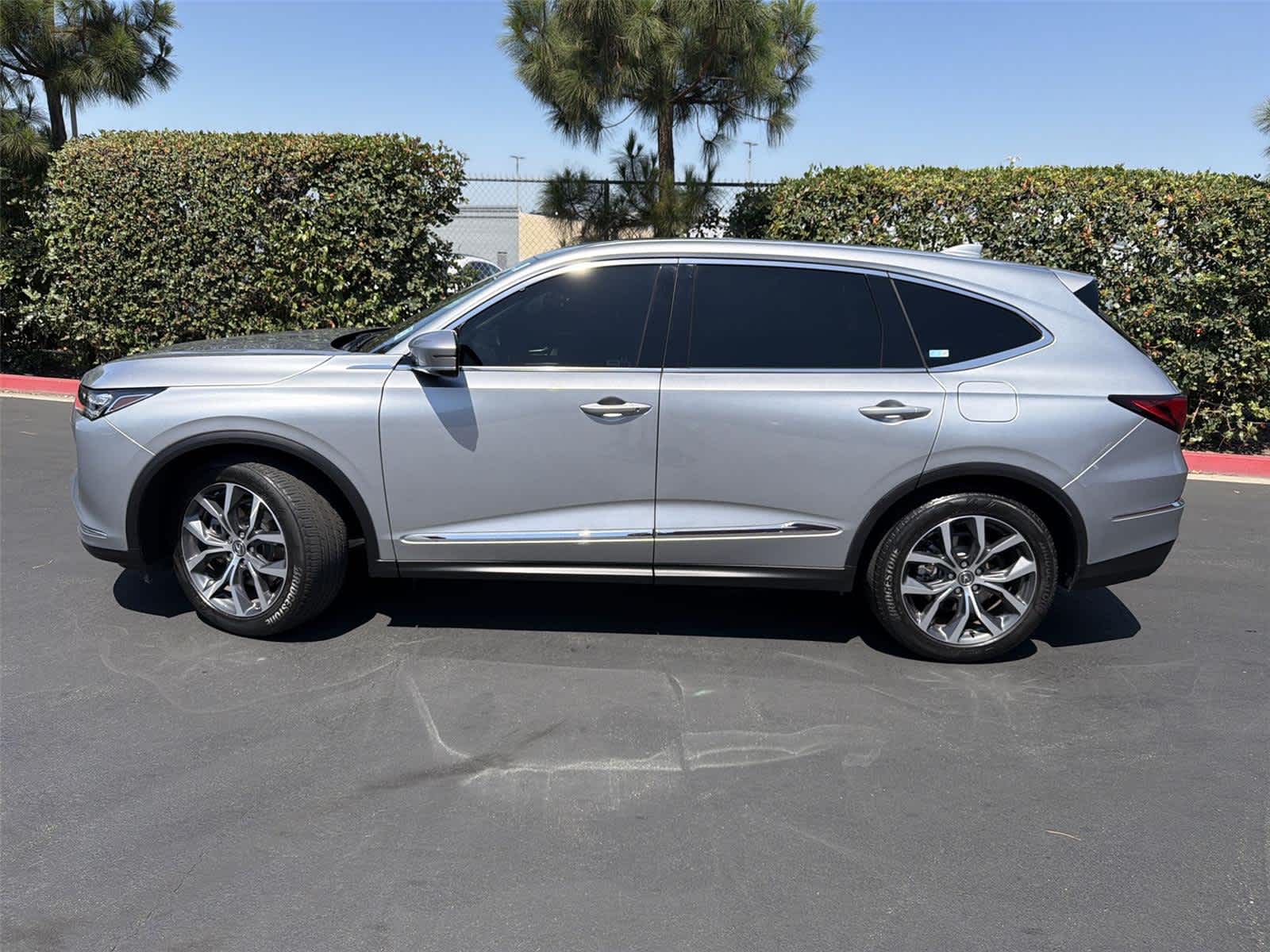 Thumbnail: 2023 Acura MDX - 2