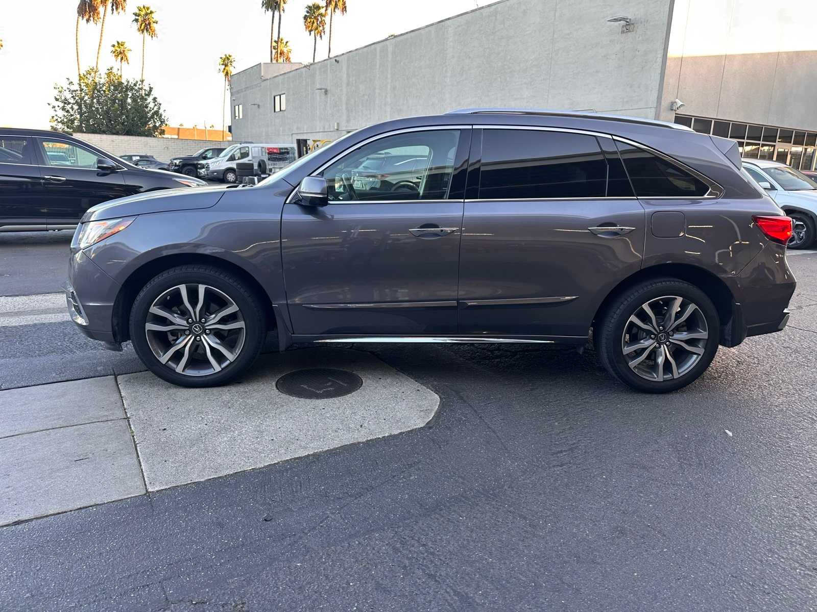 Thumbnail: 2019 Acura MDX - 8