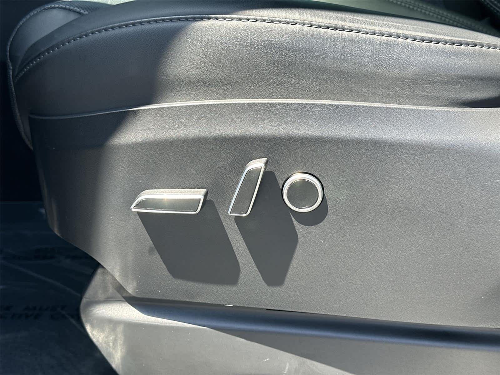 Thumbnail: 2024 Tesla Model X - 23