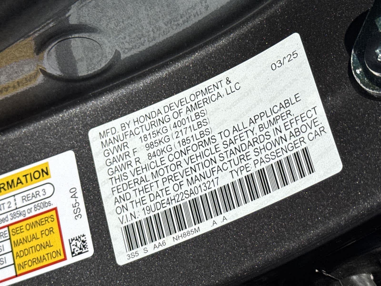 Thumbnail: 2025 Acura Integra - 21