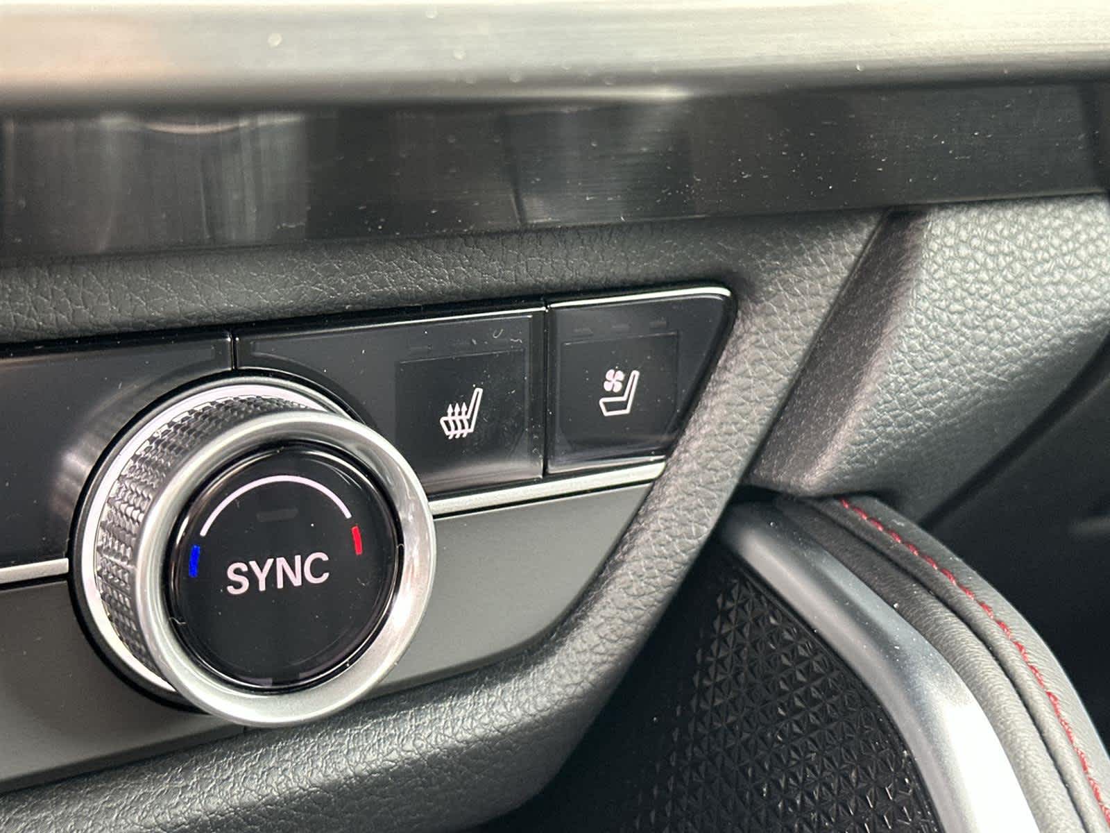 Thumbnail: 2025 Acura ADX - 25