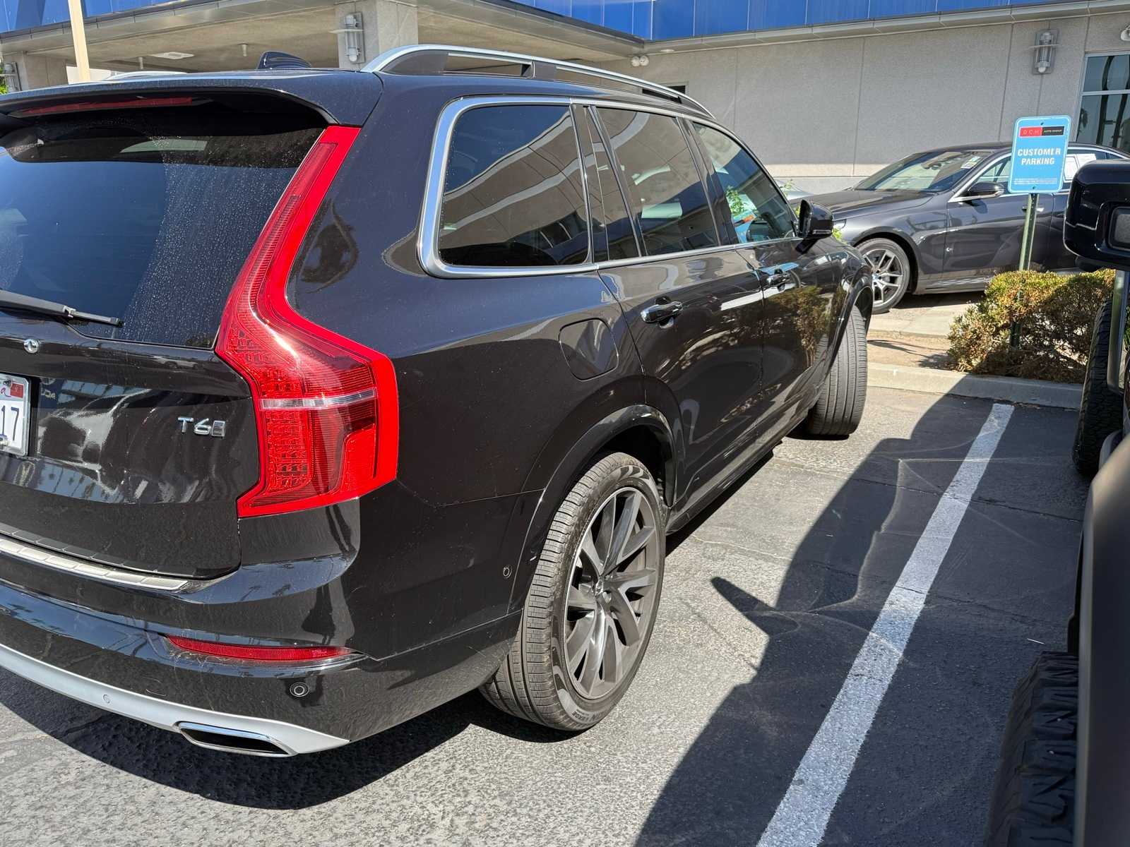 Thumbnail: 2018 Volvo XC90 - 4
