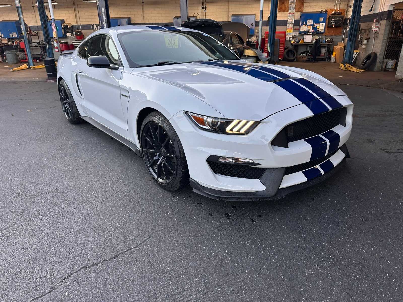Thumbnail: 2017 Ford Mustang - 7