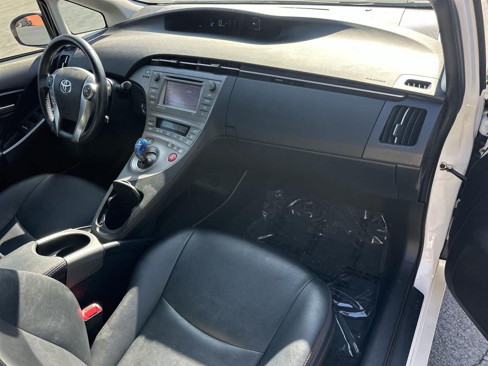 Thumbnail: 2013 Toyota Prius - 12