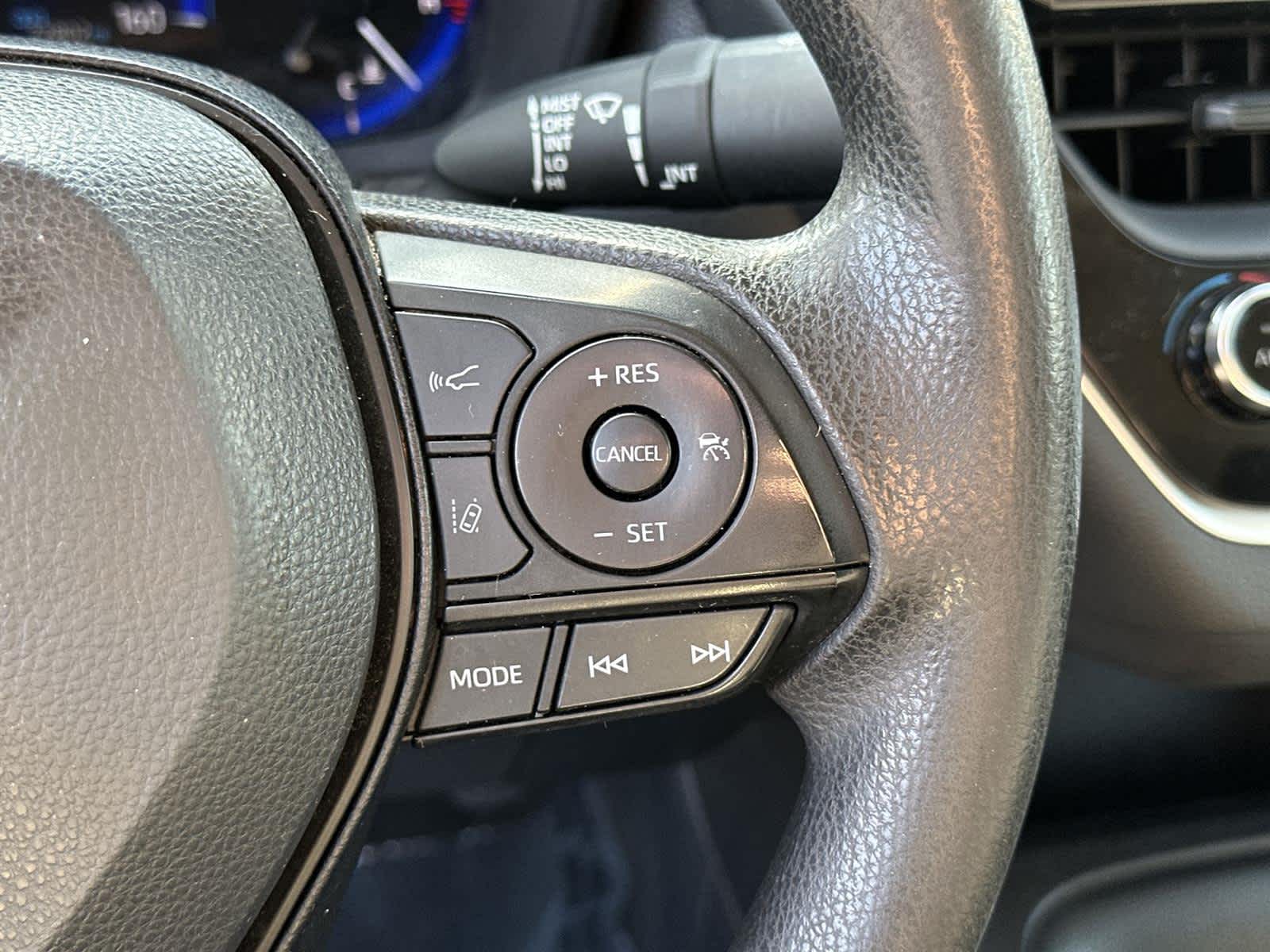 Thumbnail: 2022 Toyota Corolla - 24