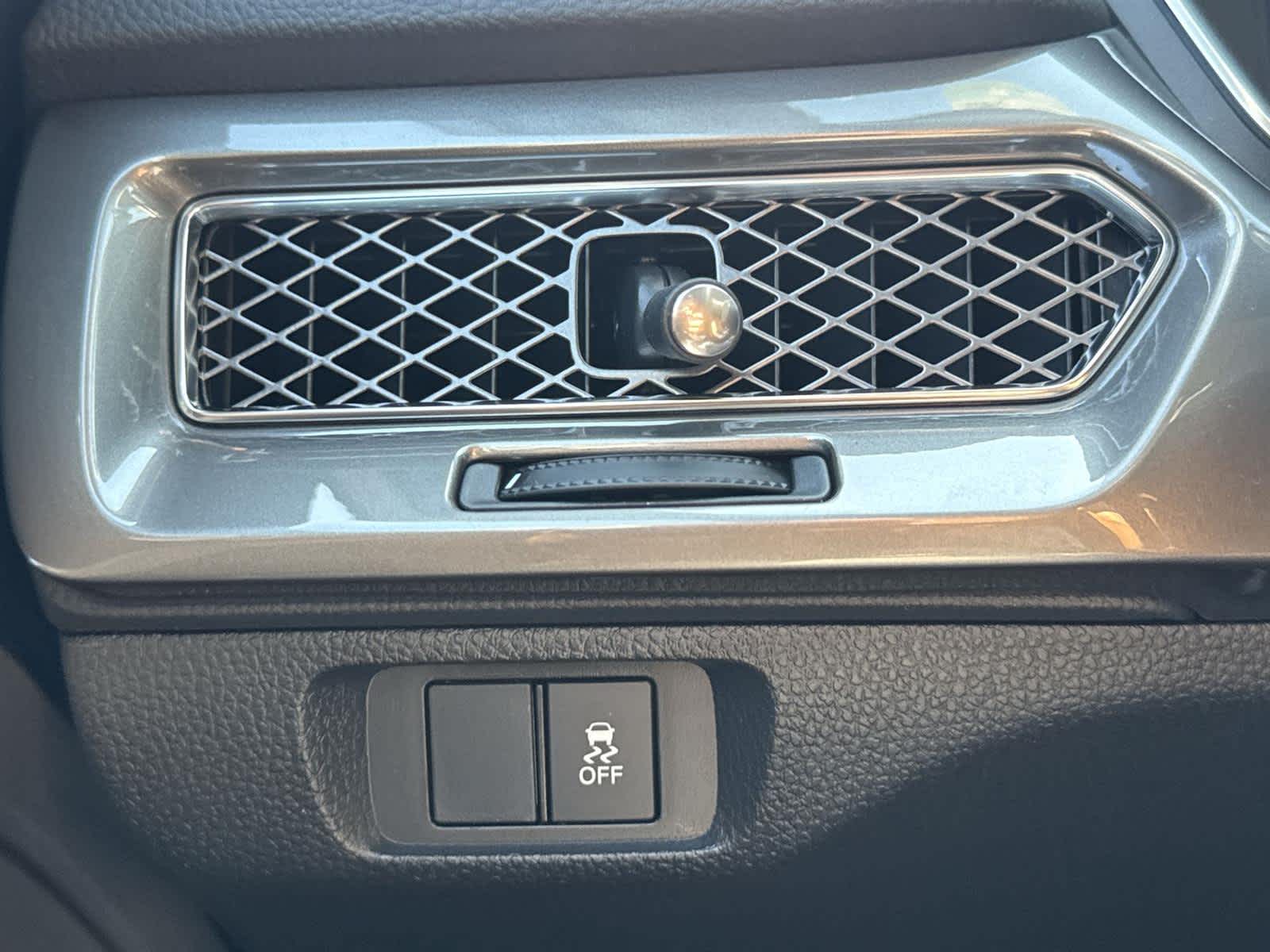 Thumbnail: 2025 Acura Integra - 28