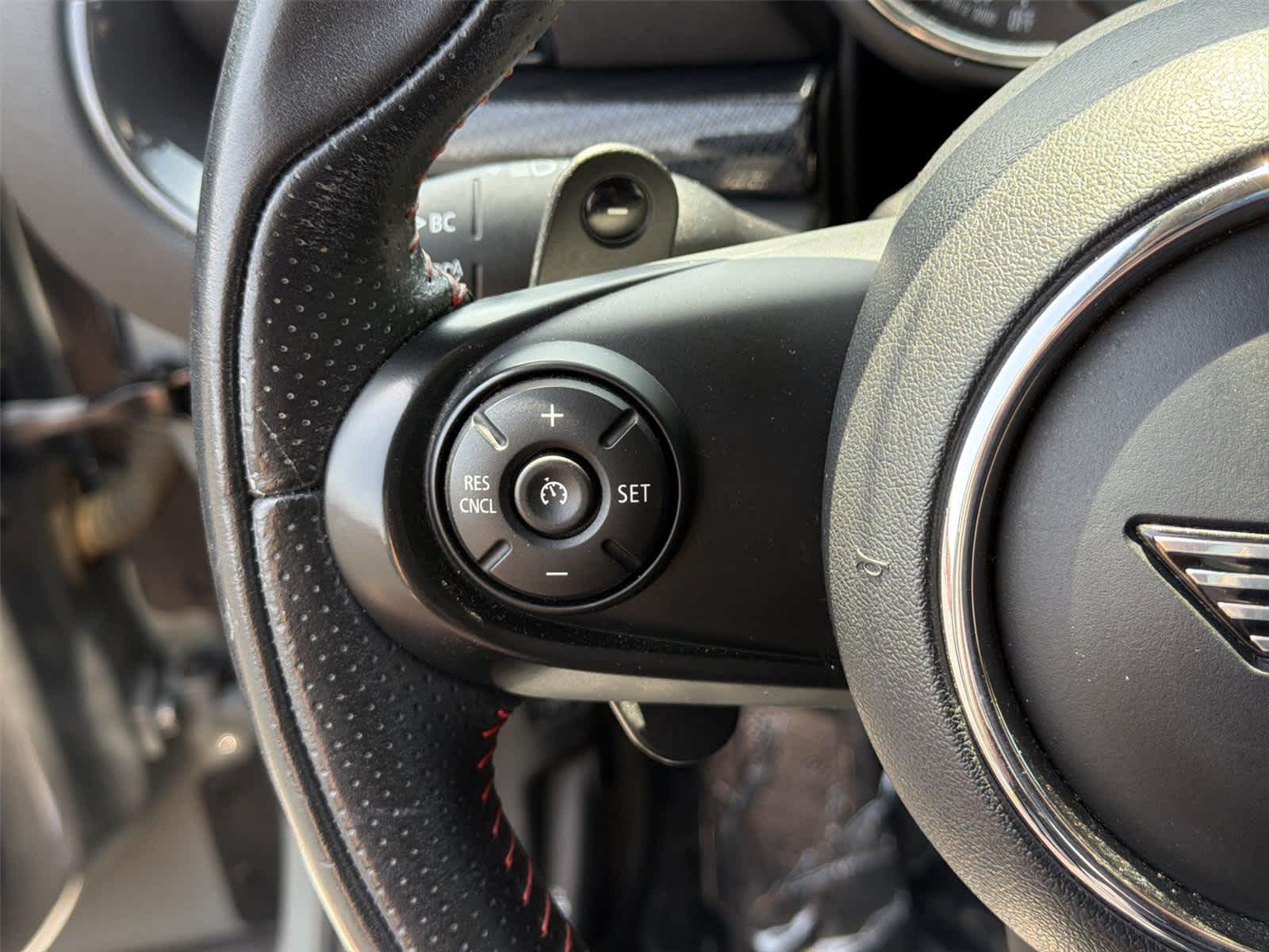Thumbnail: 2020 MINI Cooper Clubman - 24