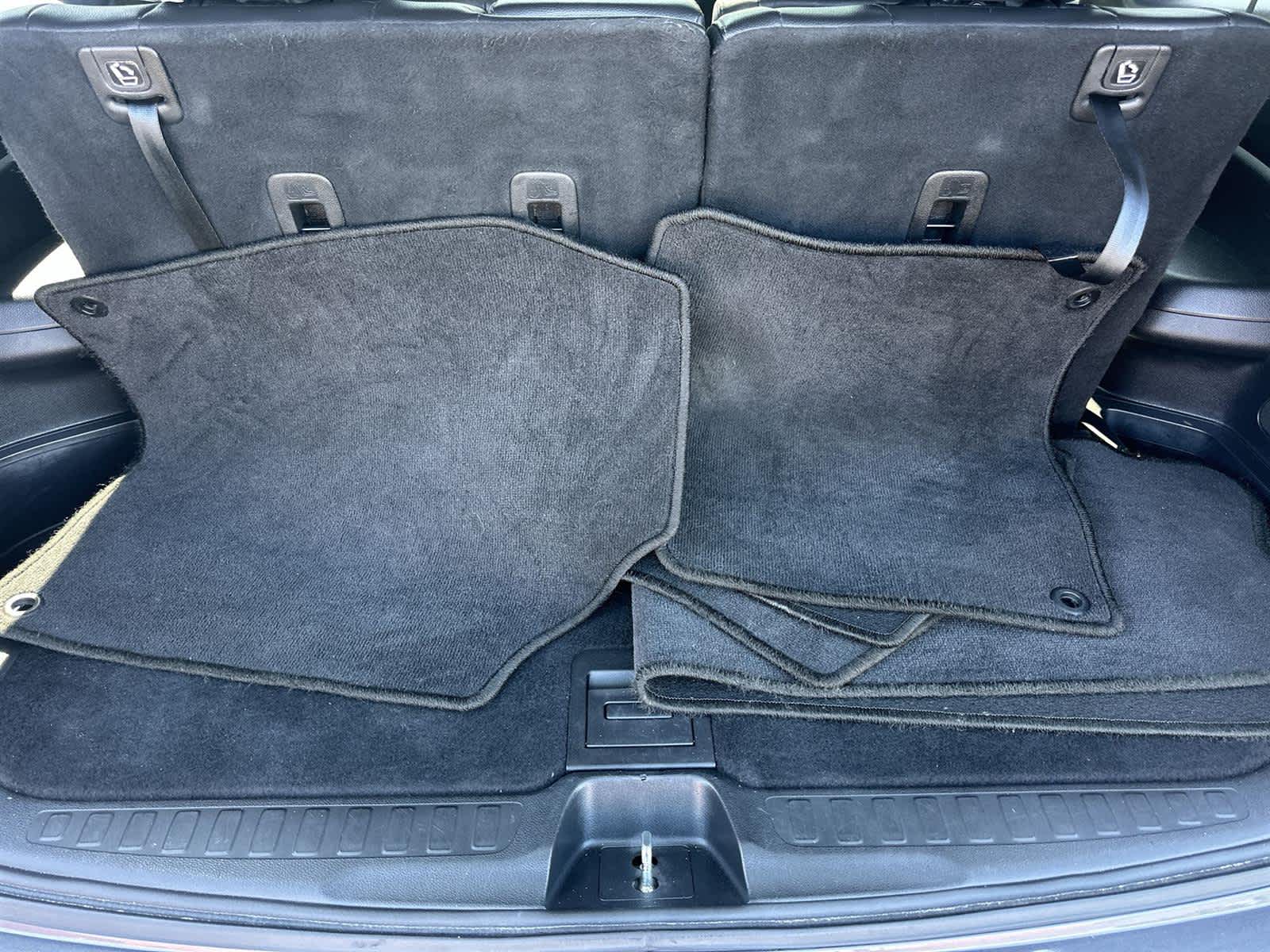 Thumbnail: 2017 Honda Pilot - 20