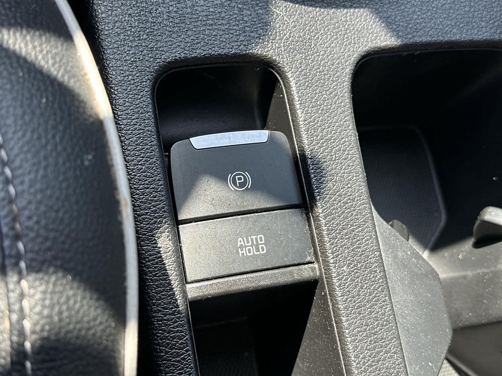 Thumbnail: 2022 Kia Forte - 28