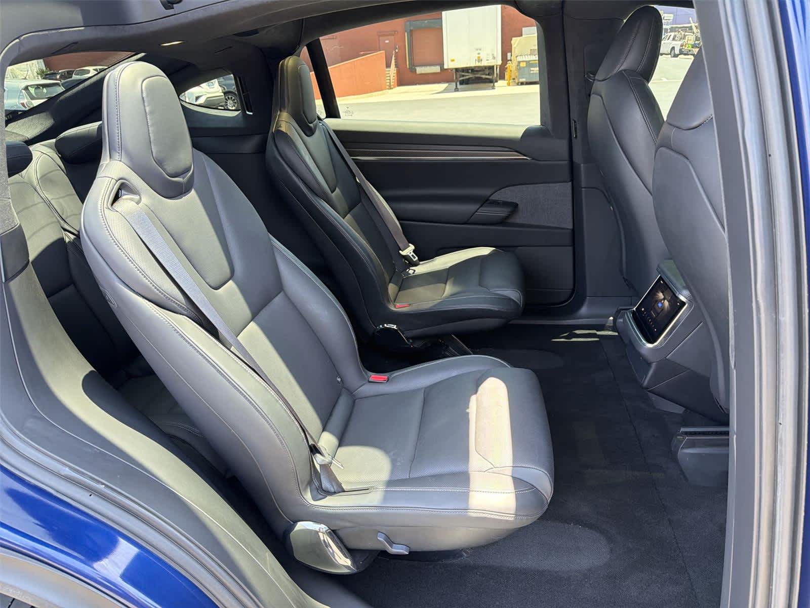 Thumbnail: 2022 Tesla Model X - 14