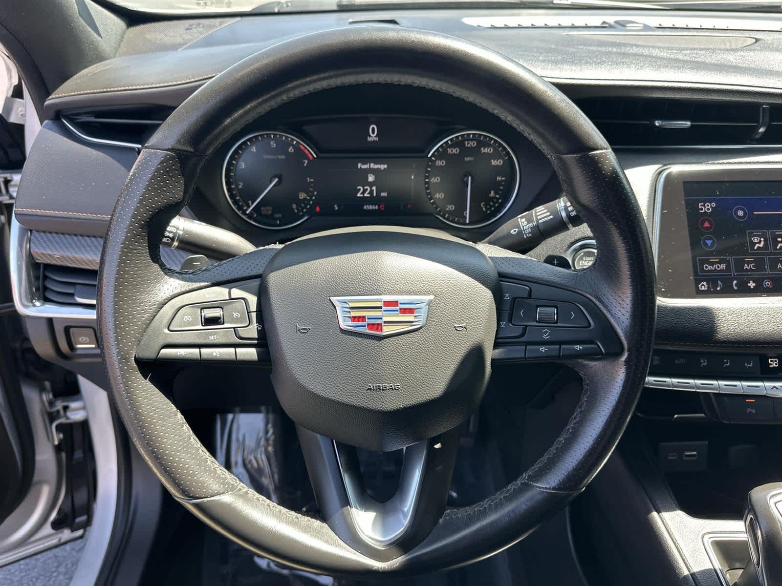 Thumbnail: 2019 Cadillac XT4 - 15