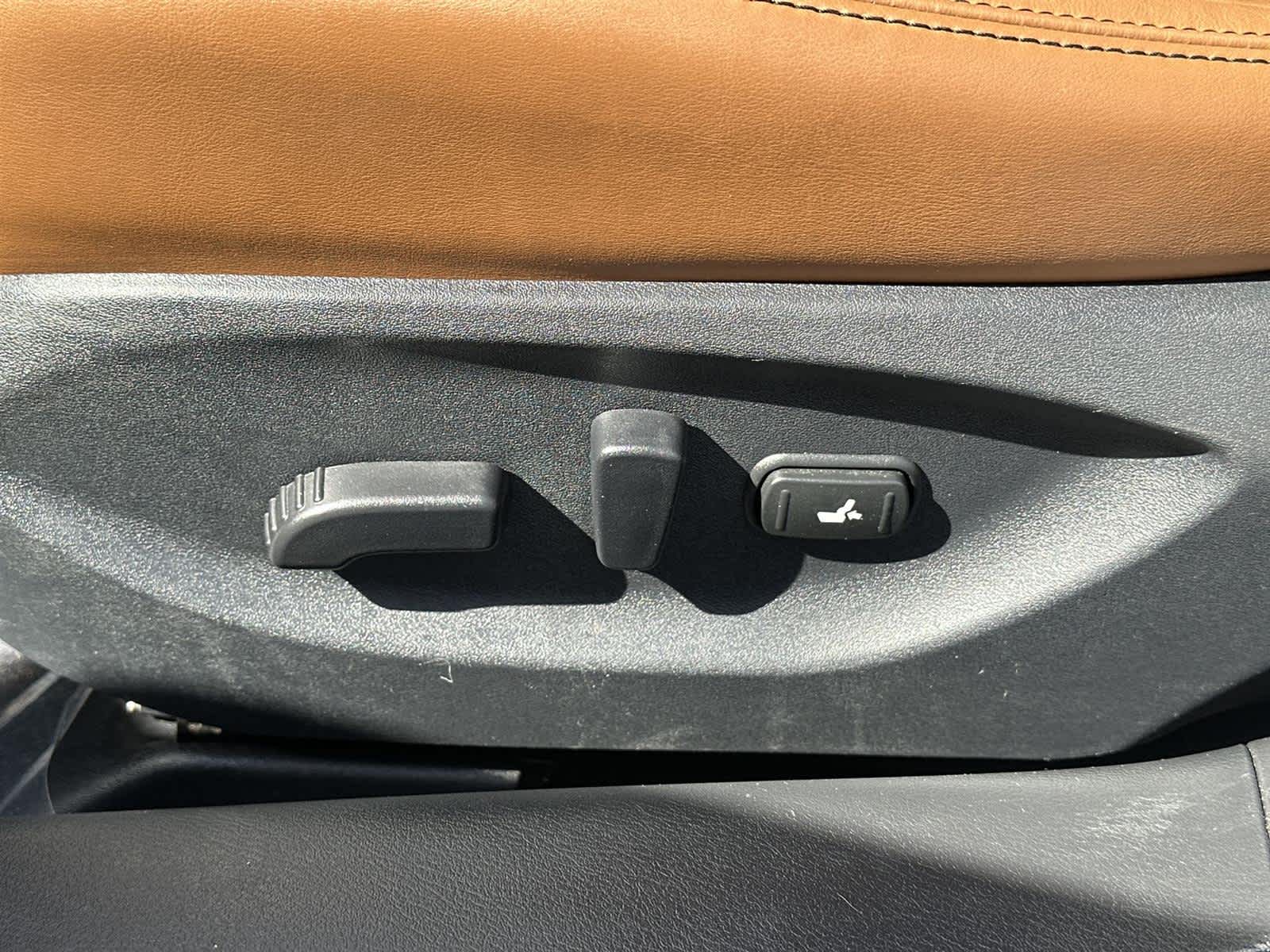 Thumbnail: 2023 INFINITI Q50 - 22