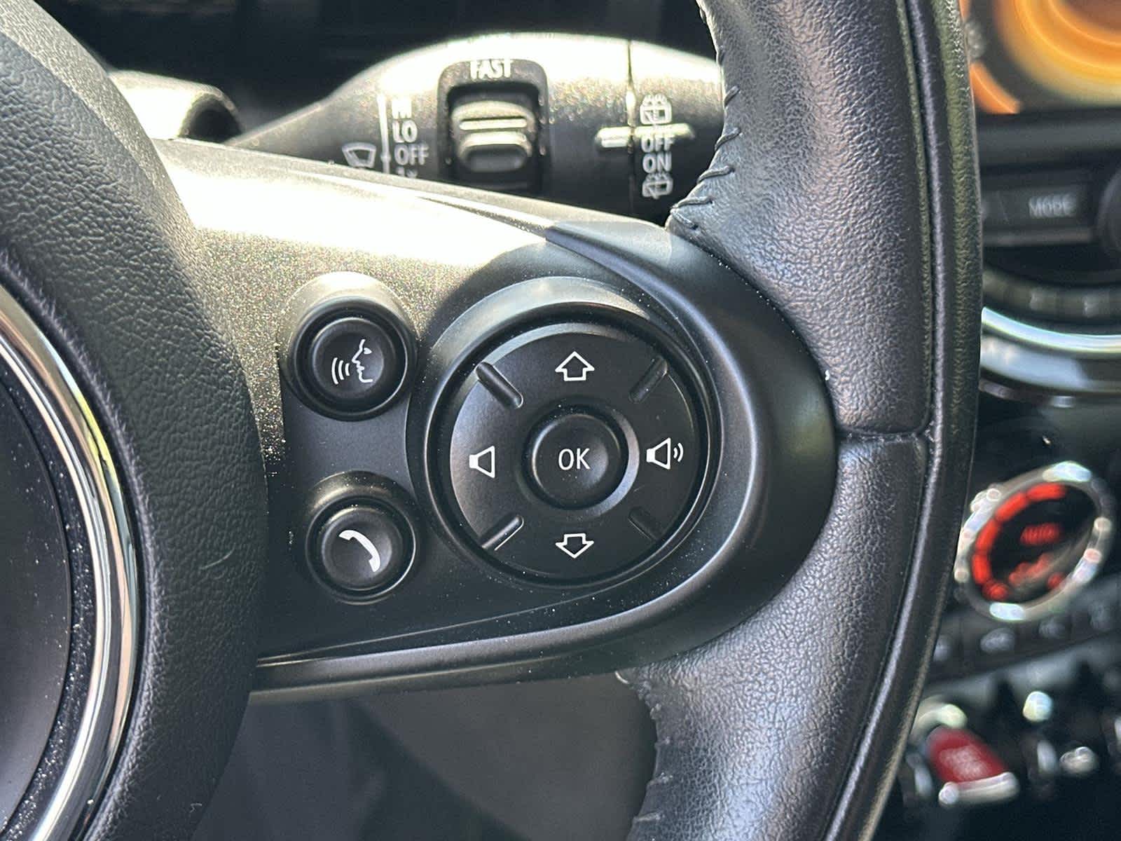 Thumbnail: 2017 MINI Cooper Hardtop - 24