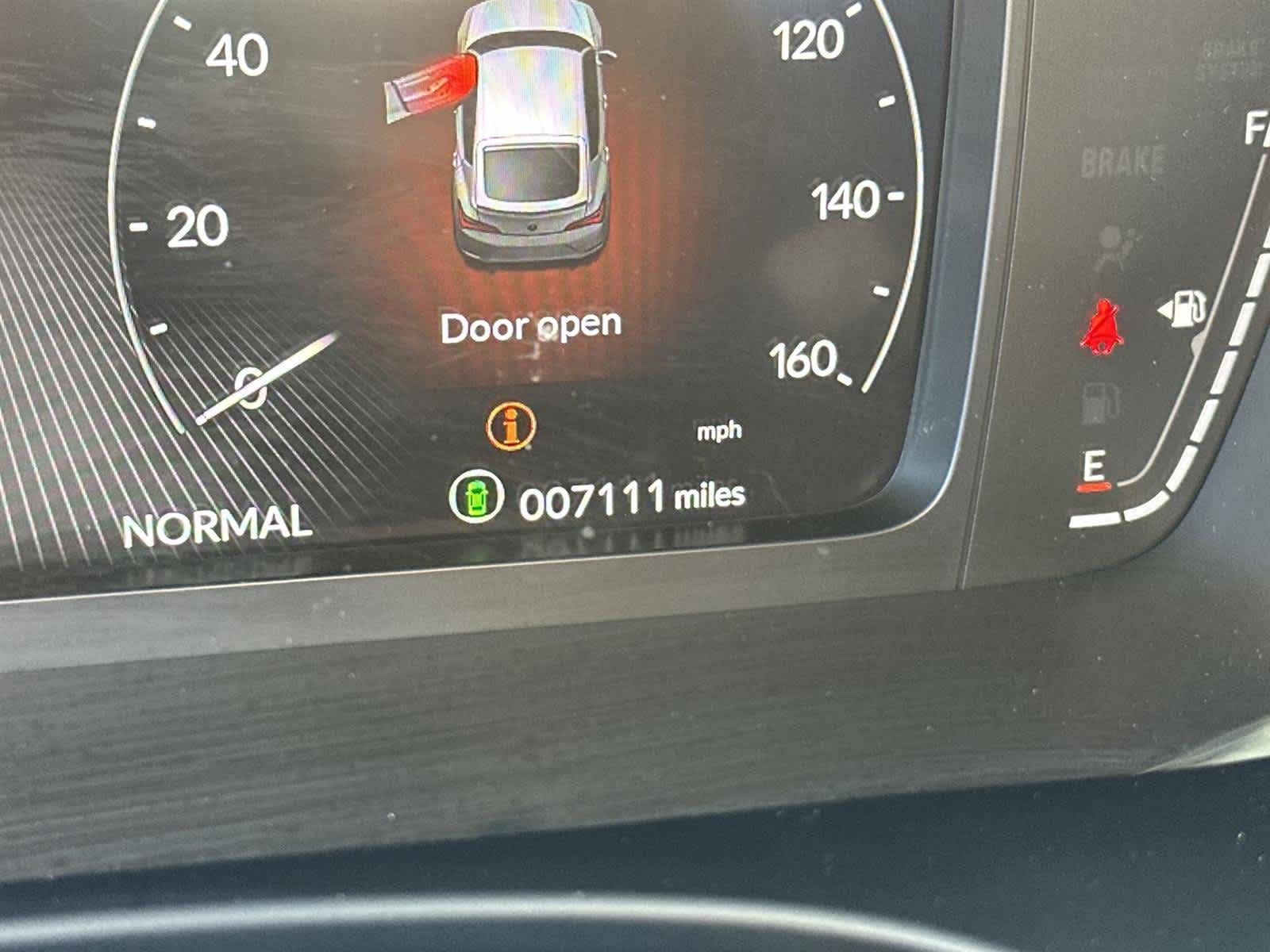 Thumbnail: 2025 Acura Integra - 18