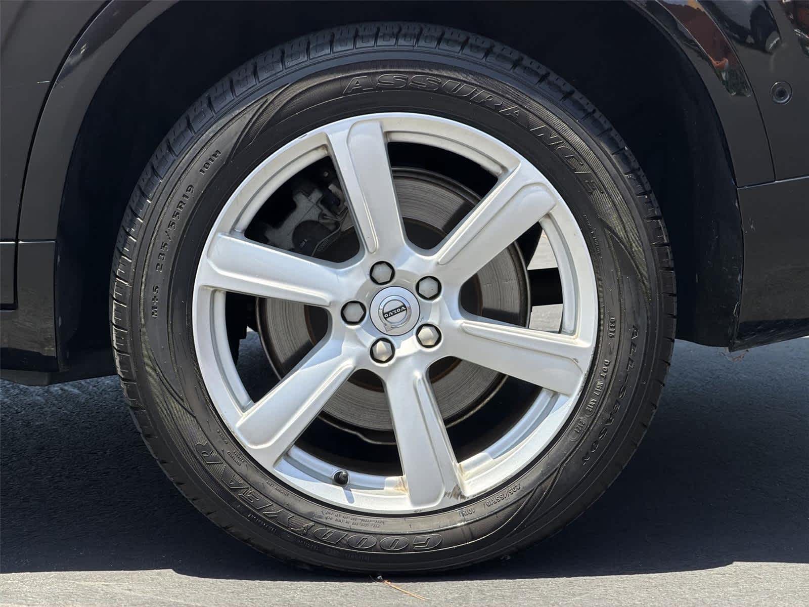 Thumbnail: 2016 Volvo XC90 - 9