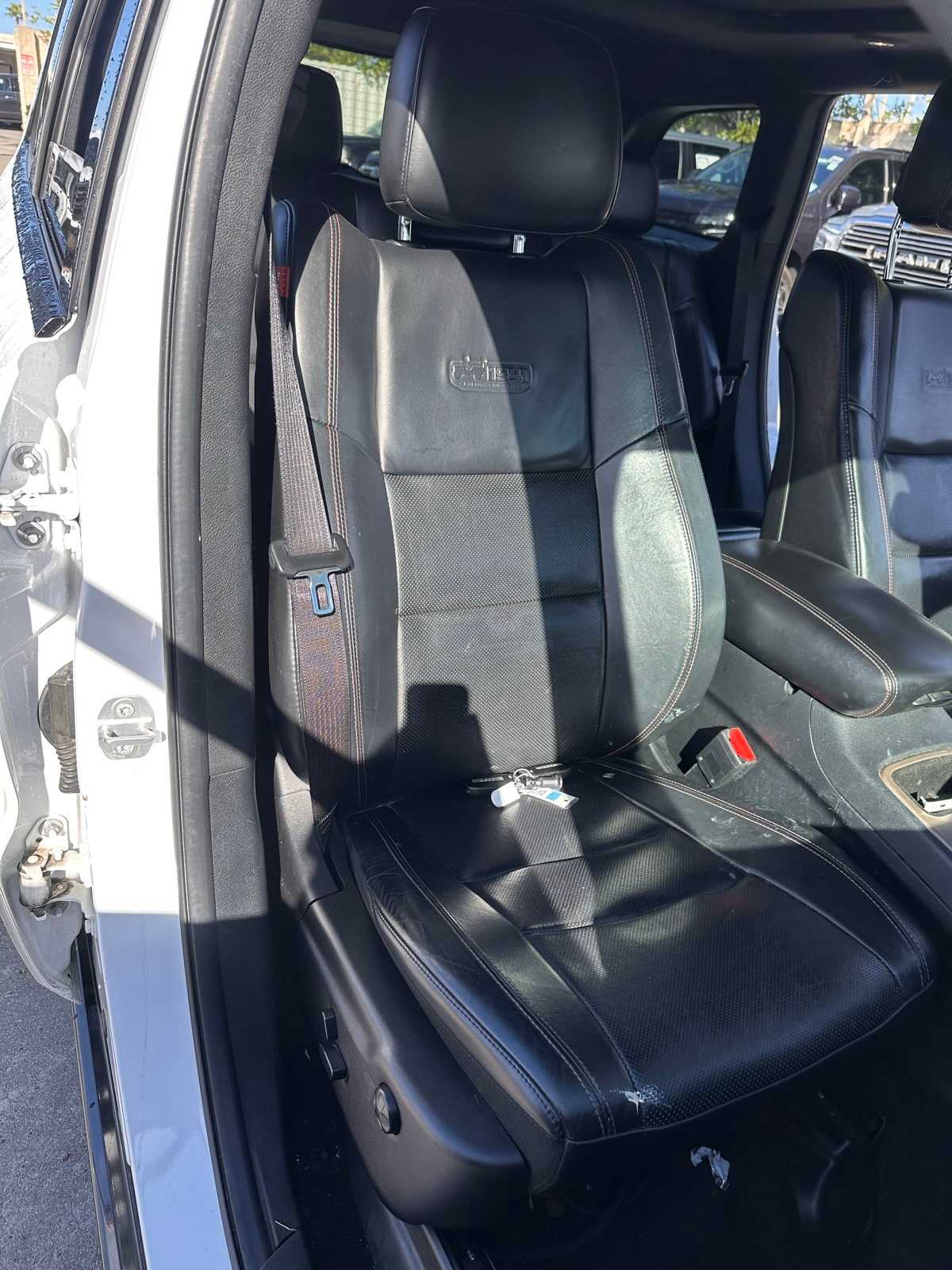 Thumbnail: 2016 Jeep Grand Cherokee - 13