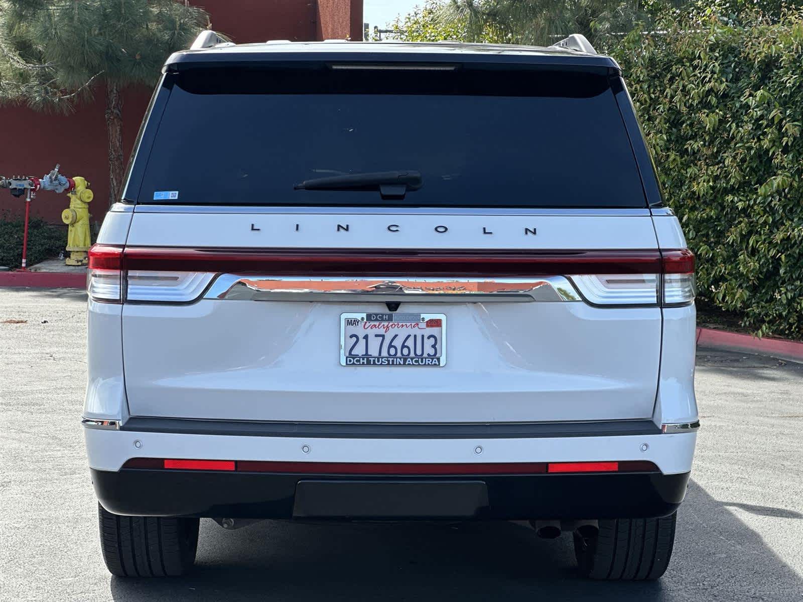 Thumbnail: 2023 Lincoln Navigator L - 5