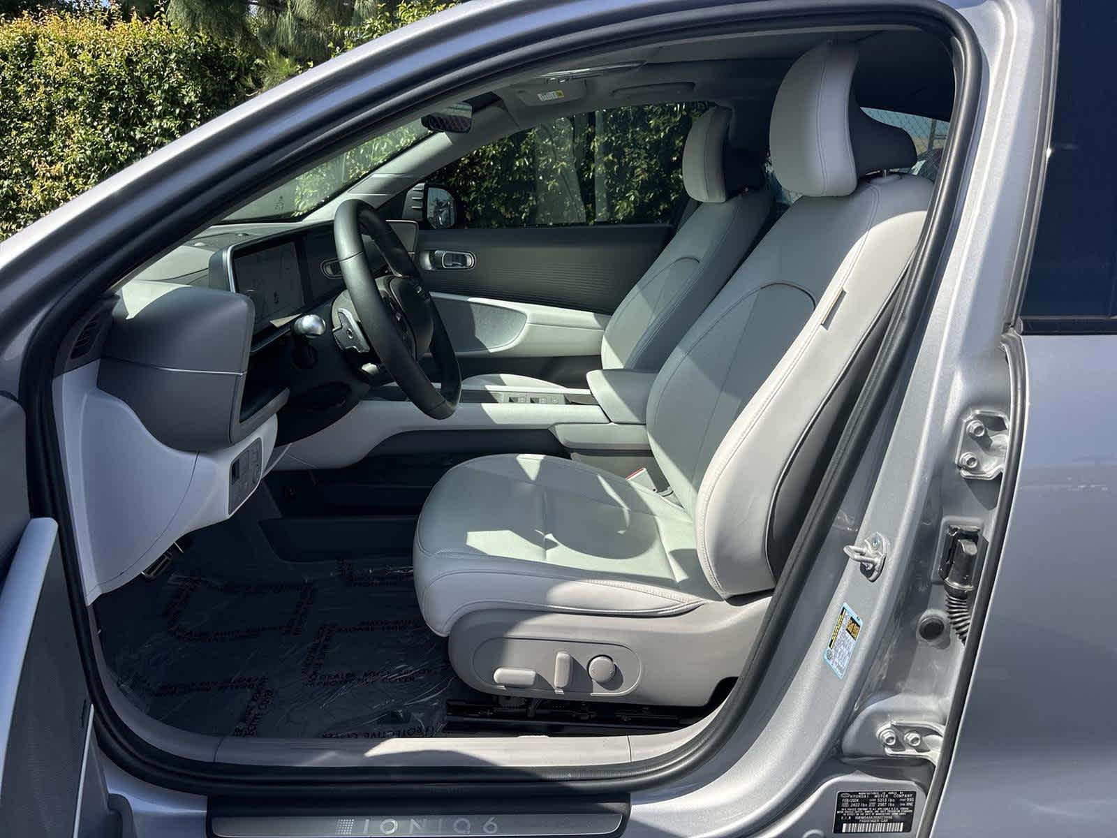 Thumbnail: 2024 Hyundai Ioniq 6 - 11