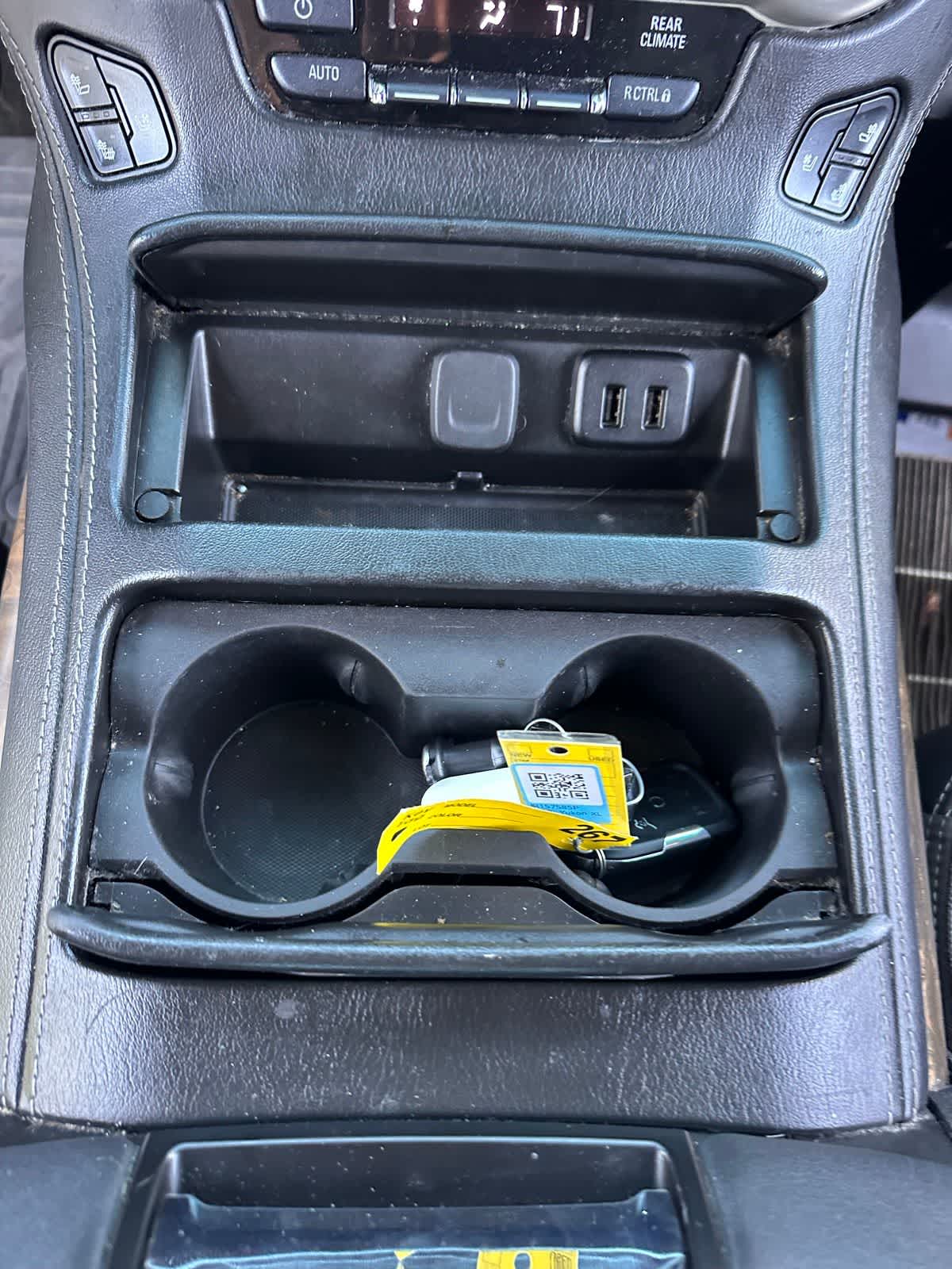 Thumbnail: 2018 GMC Yukon XL - 18